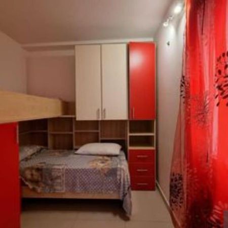 Appartamento Mare แตร์ราชินา ภายนอก รูปภาพ